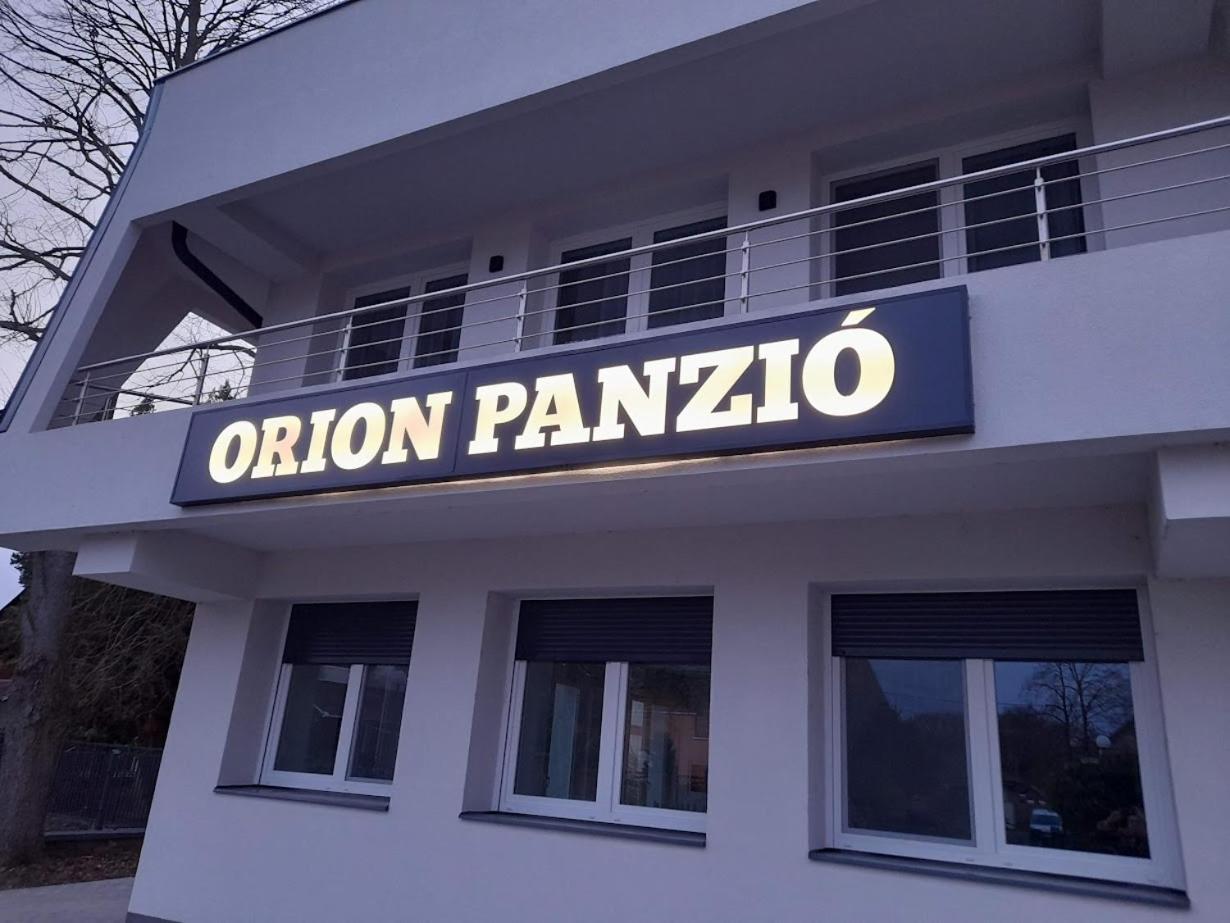 Bed and Breakfast Orion Panzio Хайдусобосло Экстерьер фото